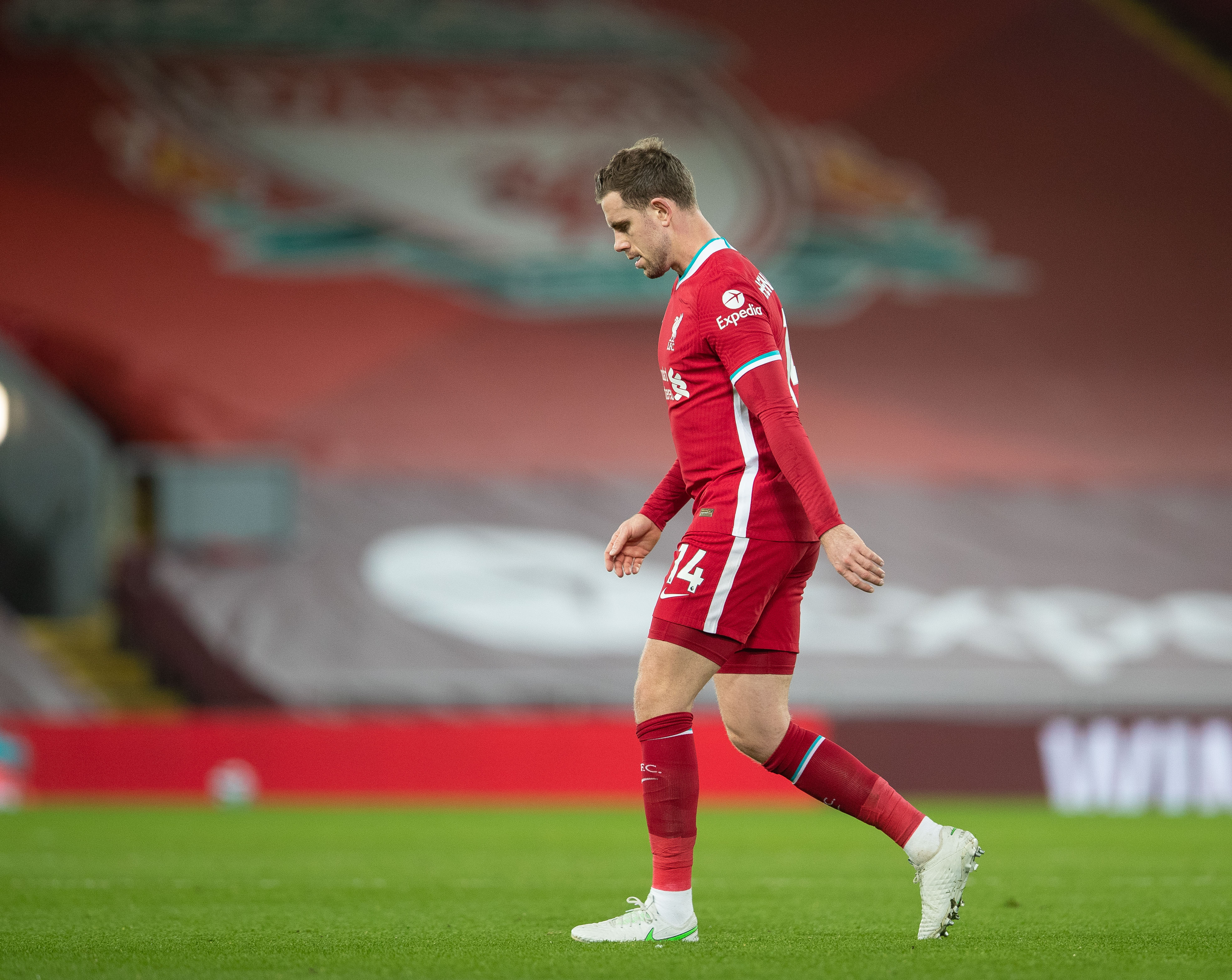 早报：英格兰流行下克上（晨报：英格兰弱队频频爆冷）