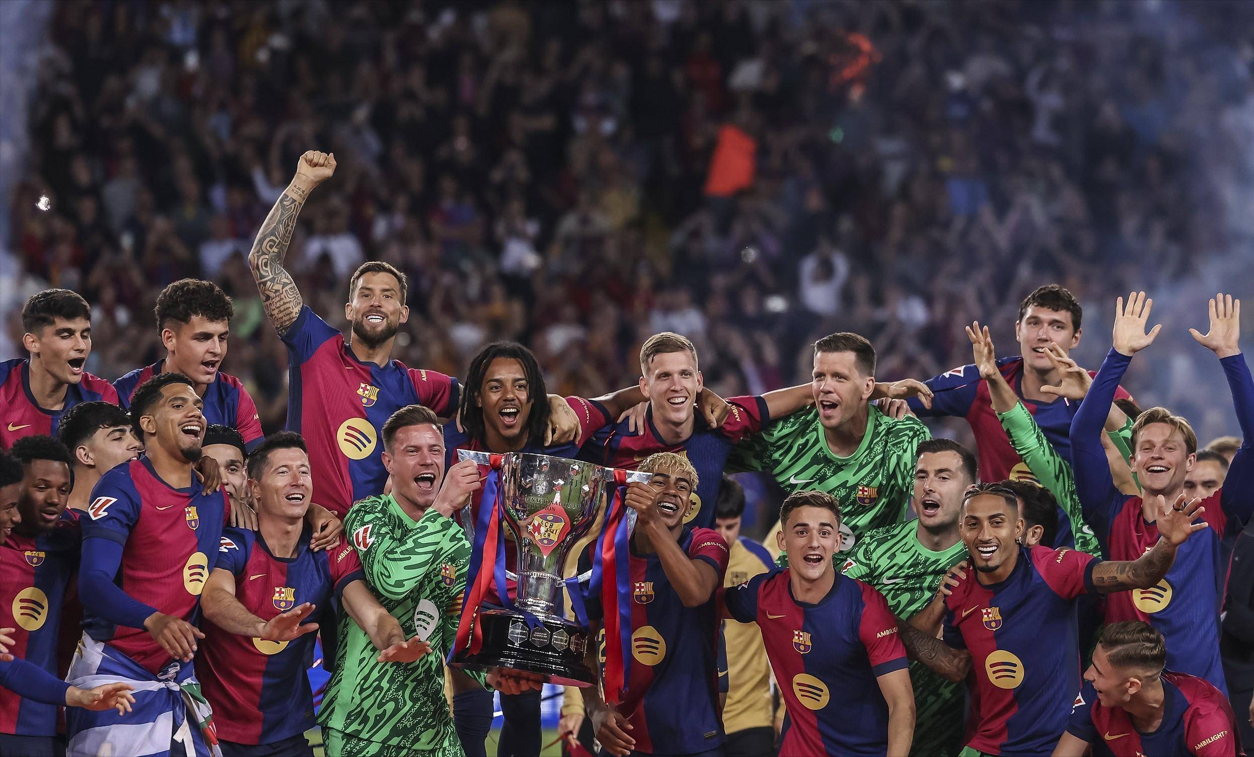 帕拉迪诺：我对下半场表现很满意，那不勒斯排榜首当之无愧（帕拉迪诺：下半场发挥令人满意，那不勒斯位居第一实至名归）