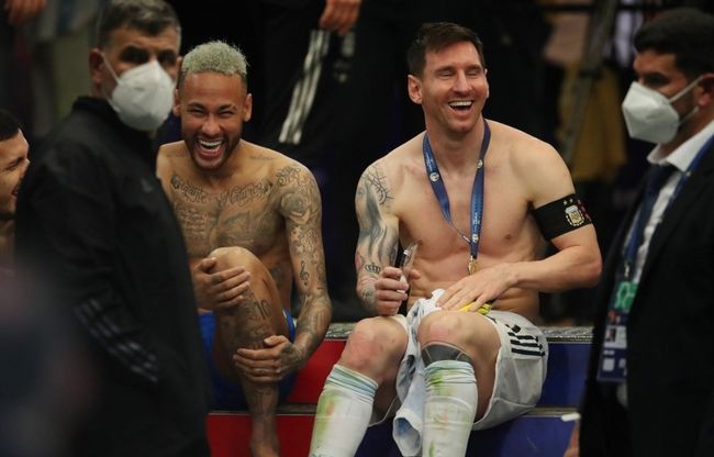 花有重开日，人无再少年内马尔（花可再开，内马尔难再少年）