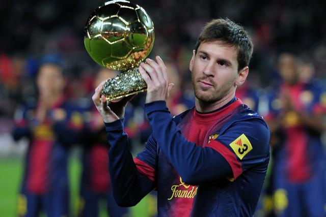 塞维利亚主帅：我问裁判为什么给我黄牌，他马上给了我第二张（塞维利亚主帅：刚问黄牌原因，裁判随即再出一张）