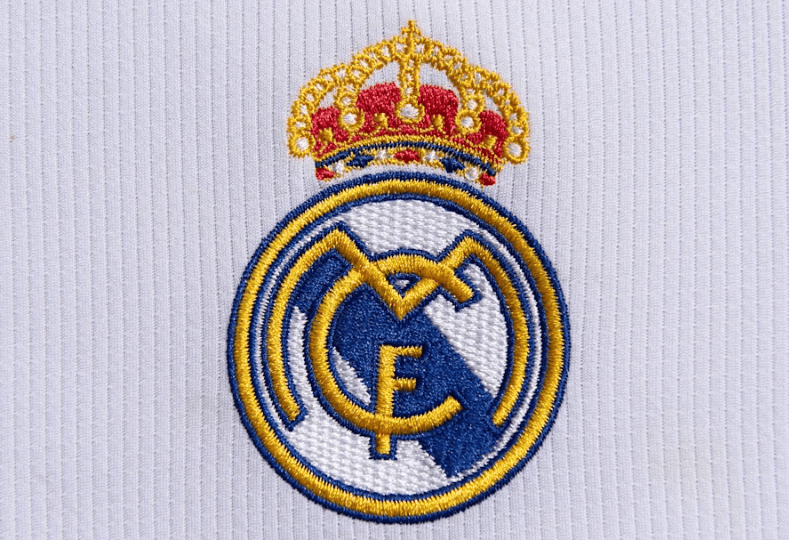 独行侠更新伤情：浓眉&弗拉格可以出战，克莱将缺席（独行侠公布伤情：浓眉、弗拉格可出场，克莱缺阵）