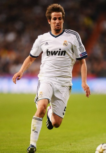 半场：博洛尼亚0-0那不勒斯，乔纳森-罗远射造险（半场战报：博洛尼亚0-0那不勒斯，乔纳森-罗远射险破门）