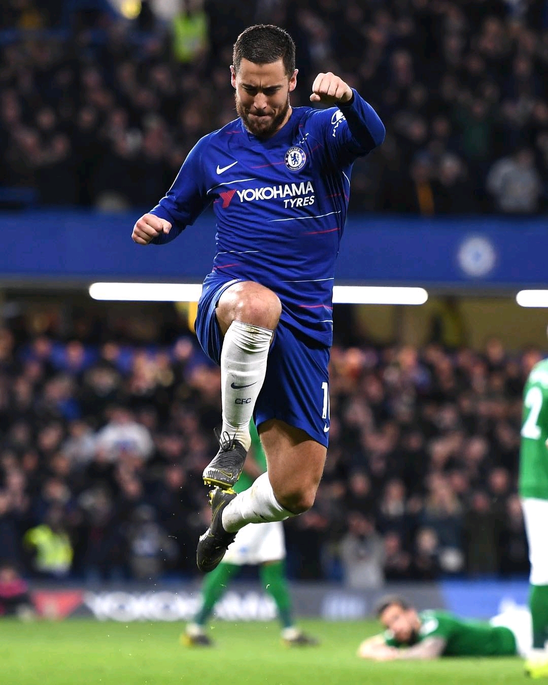 齐沃：要振作和学习，足球和生活总会有转机；伤员周日难复出（齐沃：必须振作并吸取教训，足球与人生终有转机；伤病者周日恐难复出）