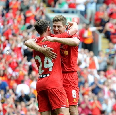 余力生以2小时06分38秒赢得瓦伦西亚马拉松，创英马历史第二佳绩，展现跨项实力，称霸铁三项目。（余力生以2：06：38封王瓦伦西亚马拉松，创英马史上次快成绩，跨界实力尽显称霸铁三）